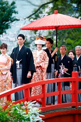 400年の歴史ある日本庭園で 和婚 人前式の新挙式スタイルが誕生 ウェディングの最新情報をお届け ブライダルニュース マイナビウエディング