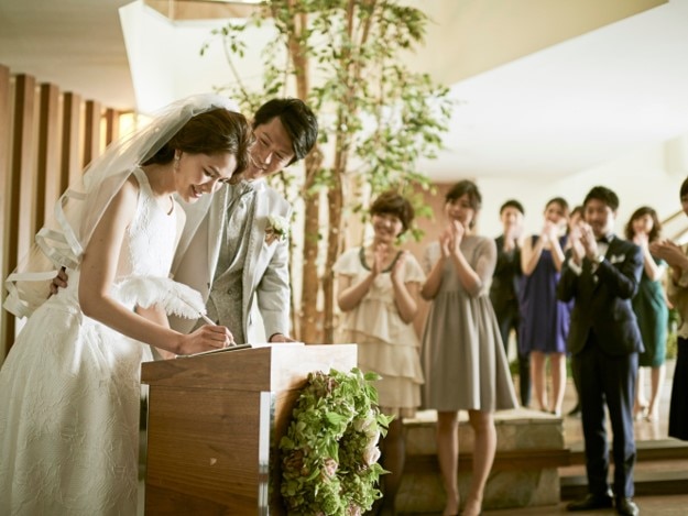 人前式の人気演出 誓いの言葉 の例文紹介 オリジナルの構成で笑顔いっぱいの結婚式を マイナビウエディングpress