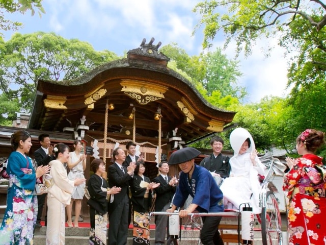 神前式で友人の参列はあり 親族以外も参列okで大人数の収容が可能な神社 神殿をご紹介 マイナビウエディングpress