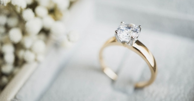 婚約指輪の相場～年代別の平均金額や購入された人気ブランドも｜マイ ...