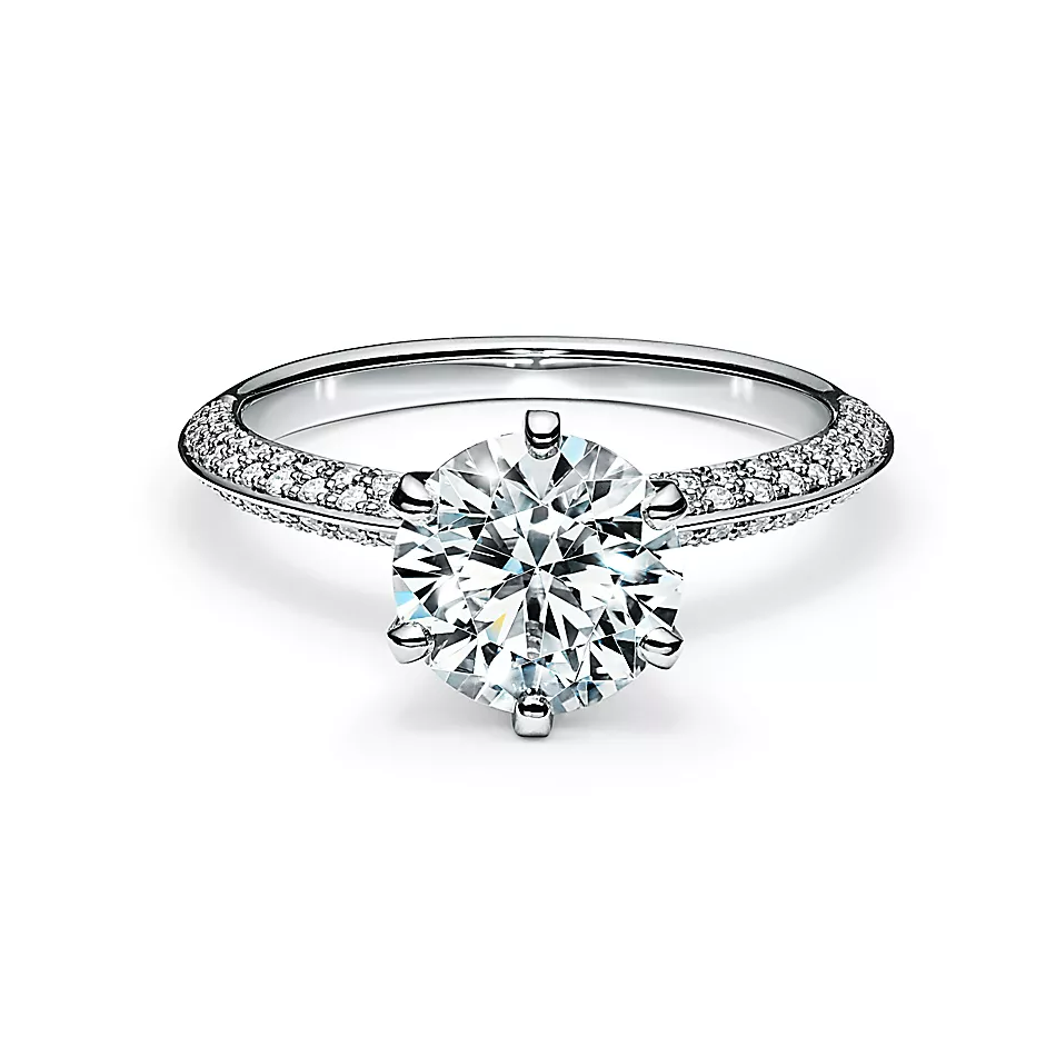 Tiffany 指輪　ダイヤ
