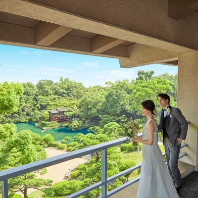 神戸を代表する庭園に囲まれた迎賓館ならではの眺望を<br>【庭】日本庭園