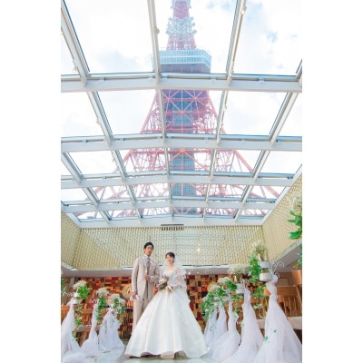 <br>【挙式】【昼】東京タワーを真下から望むチャペル（着席108名様）圧倒的なインパクトと明るく爽やかなチャペル<br><a href='/sp/wedding/people/339/8379/' class='link2'>この先輩カップルの体験レポートを見る</a>