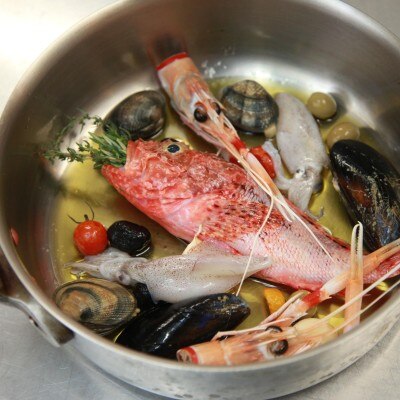  <br>【料理・ケーキ】食通ゲストも満足の美食コースでおもてなし