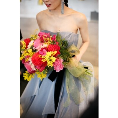 <br>【ドレス・和装・その他】コンテストでグランプリ受賞のフローリストが創り上げる大胆な装花