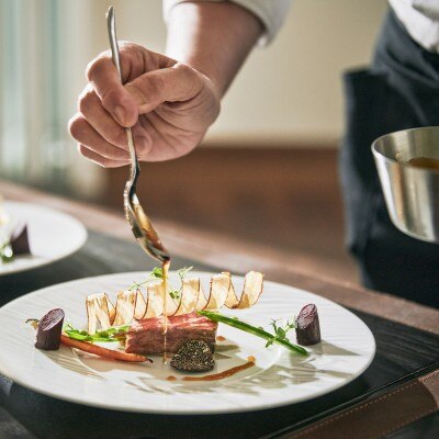 <br>【料理・ケーキ】【料理パフォーマンス】シェフズダイニング＆炎の料理演出が人気