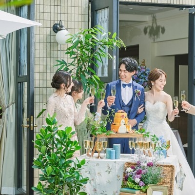ガーデンでのパーティーは開放的でゲストも大満足♪<br>【庭】庭