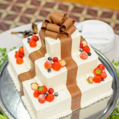 <br>【料理・ケーキ】【ウェディングケーキパティシエ特製のフレッシュのケーキ