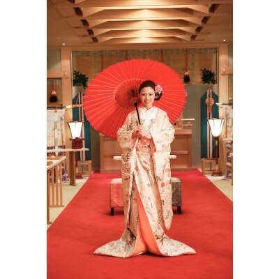 伝統が息づく凛とした空間で花嫁衣装に身を包み、日本人ならではの美しい晴れ姿を<br>【挙式】神殿／～80名（着席）
