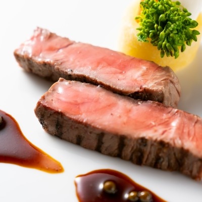 <br>【料理・ケーキ】お城の晩餐会が感じられる♪シェフこだわりの婚礼料理