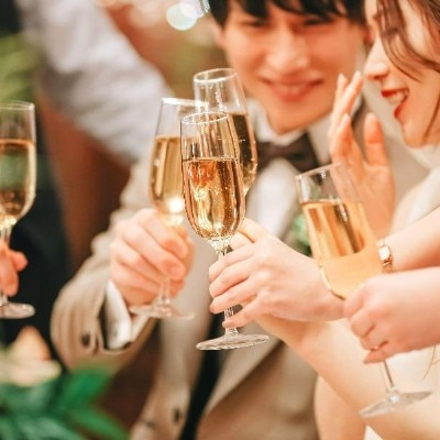 <br>【披露宴】「パラス」着席～110名《スタイルに合わせて選べる２つのパーティー会場》