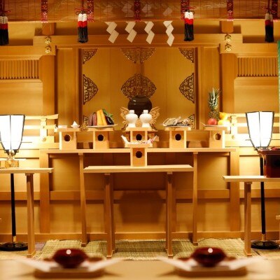 挙式当日は雅楽の生演奏で、日本人ならではの本格的な神前式をお手伝いいたします