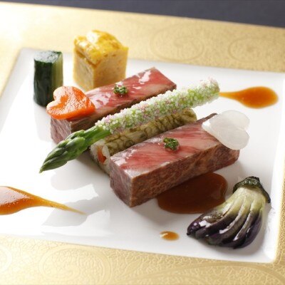  <br>【料理・ケーキ】ホテル厳選食材を使用したフレンチまたは和懐石よりセレクト可能
