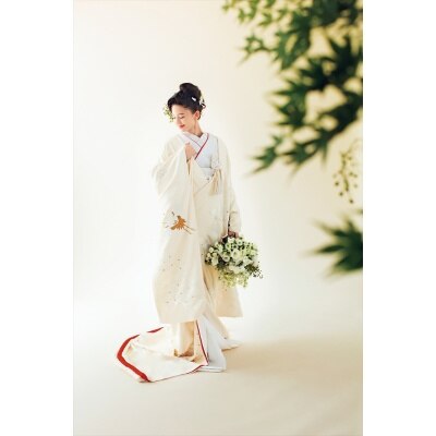 <br>【ドレス・和装・その他】 FOUR SIS ＆ CO. (フォーシス アンド カンパニー)の衣装で、輝く花嫁に！