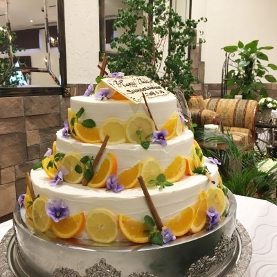柑橘系の爽やかなウェディングケーキ<br>【料理・ケーキ】ウェディングケーキ