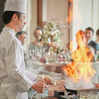 <br>【披露宴】【会場】ガーデンに隣接した開放感溢れる披露宴会場／着席：～114名