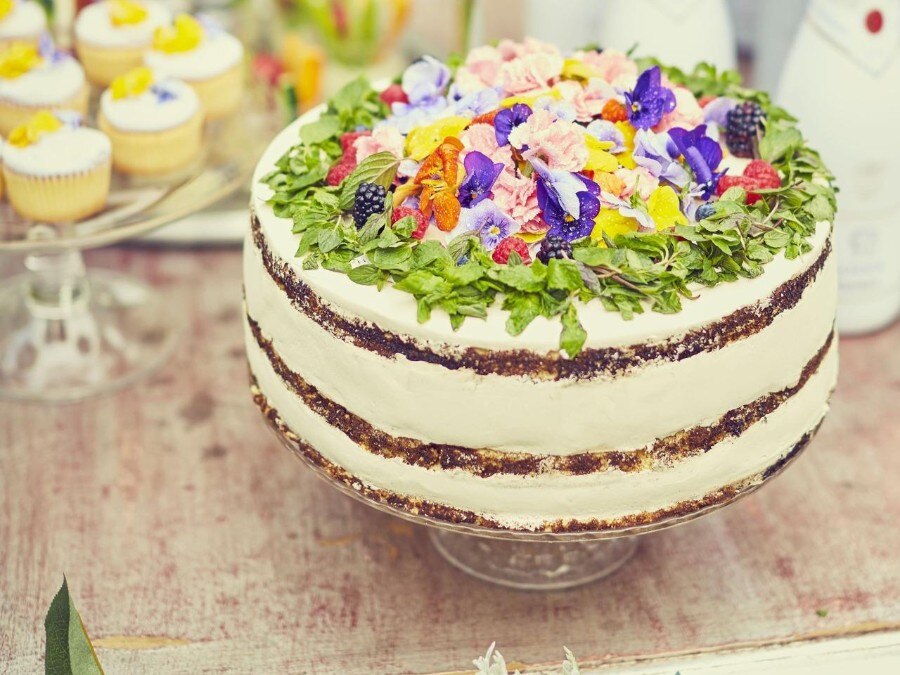 料理 ケーキ 可愛いがあふれる 見た目にも鮮やかなウエディングケーキのフォト 写真20枚 セントグレース ヴィラ マイナビウエディング
