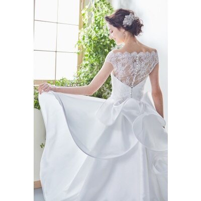 <br>【ドレス・和装・その他】美しい花嫁になるための運命の1着を「ウェディングドレス」