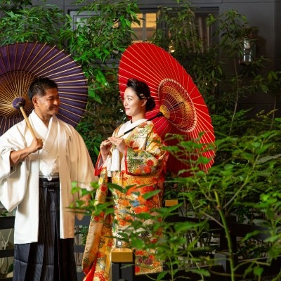 中庭×和装
日本の美しさを掛け合わした素敵な１枚に