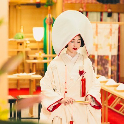 凛とした美しさを纏う花嫁姿。日本古来の趣や伝統美を感じる古式ゆかしい神前式が実現<br>【挙式】和婚