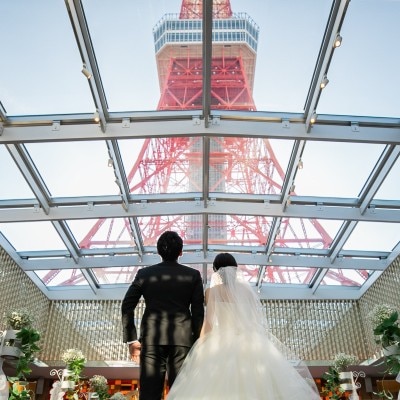<br>【挙式】【昼】東京タワーを真下から望むチャペル（着席108名様）圧倒的なインパクトと明るく爽やかなチャペル<br><a href='/sp/wedding/people/339/8438/' class='link2'>この先輩カップルの体験レポートを見る</a>