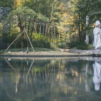 <br>【庭】庭園の豊かな緑に包まれて美しく写真が映える庭園