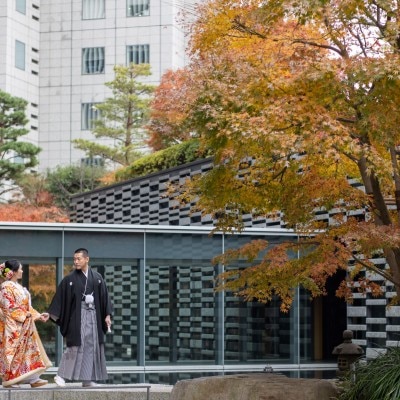 <br>【庭】庭園の豊かな緑に包まれて美しく写真が映える庭園