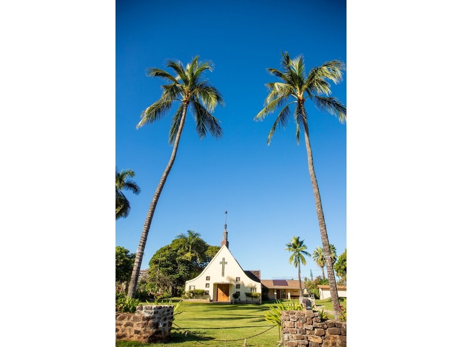 本物のハワイを感じるマウイ島ウェディングなら＜1日1組限定＞ワイオラ教会