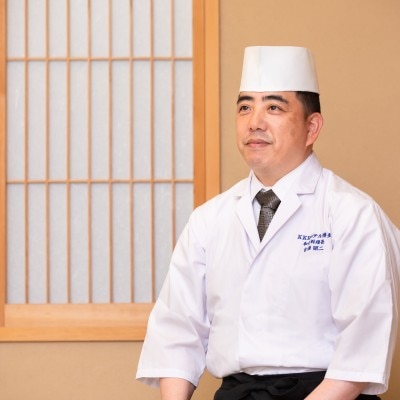 お⼆⼈の晴れの⾨出を料理で華やかに彩る日本料理長