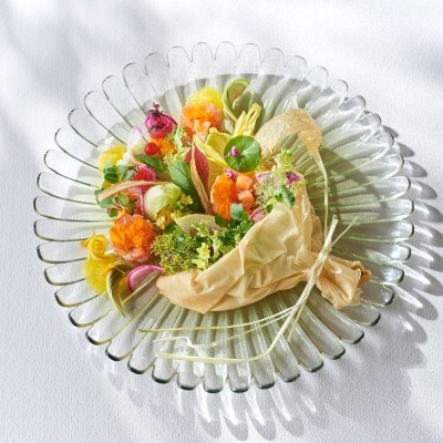 <br>【料理・ケーキ】料理　～会場毎に併設されたキッチンからベストな状態で料理をお届け～