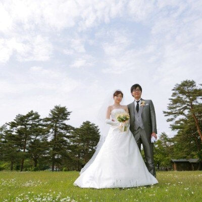 初夏の軽井沢で結婚式 非日常的な自然に囲まれた空間でゲストも 口コミ 体験談 軽井沢プリンスホテル フォレスターナ軽井沢 マイナビウエディング