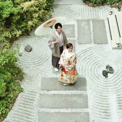 神殿には和庭園併設。前撮りも可能です。<br>【庭】庭