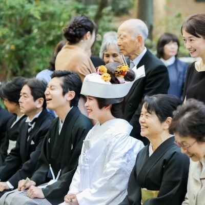 【赤坂氷川神社】境内にて親族集合写真を撮影致します<br>【挙式】近隣神社での神前式