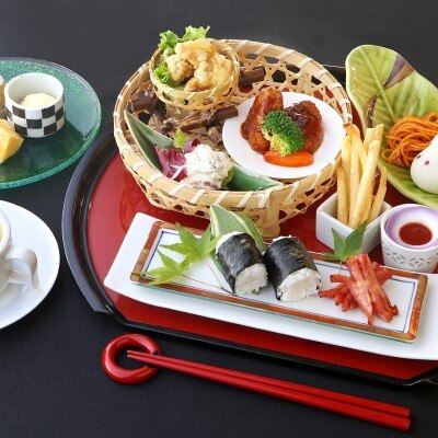お子様料理　一例<br>【料理・ケーキ】和と琉球を融合させた琉球会席を振舞って