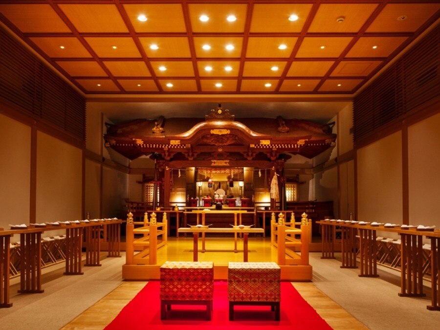 挙式 神殿 熟練の宮大工が作り上げた 格調高い空間 2 40名 のフォト 写真6枚 リビエラ東京 Riviera Wedding マイ ナビウエディング
