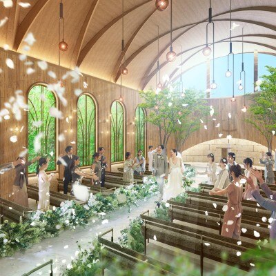<br>【挙式】木の温もり感じる「灯りのチャペル」。光・空・緑に包まれた感動の挙式を。