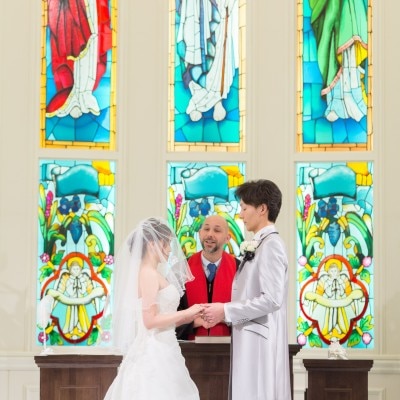 <br>【挙式】ステンドグラス輝くチャペルウエディング【着席～100名】<br><a href='/sp/wedding/people/403/3452/' class='link2'>この先輩カップルの体験レポートを見る</a>