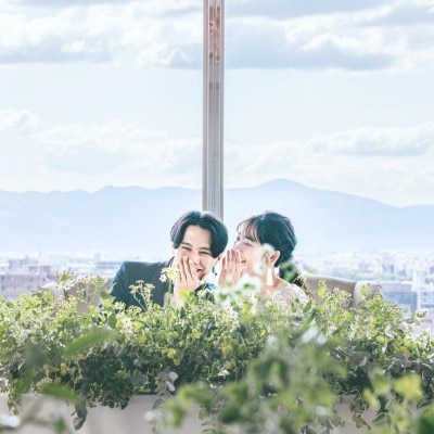 ホテル最上階60mの高さから静かな古都の街並みと西山を一望できる<br>【披露宴】スカイバンケット「アポロン」　推奨人数/～45名　収容人数/～80名