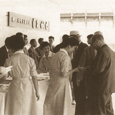 海外からも多くの人が集まり、フロアーショーやダンスパーティなども開かれていた<br>【付帯設備】1938年開業の第一ホテル東京。つちかってきた歴史と伝統あるサービスでおもてなし