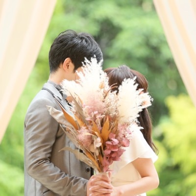 小さな結婚式で叶える一日<br>【挙式】ガーデン挙式