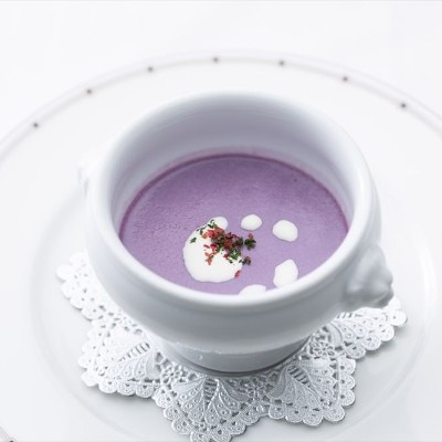 紫芋のスープ<br>【料理・ケーキ】料理②