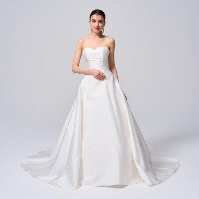 <br>【ドレス・和装・その他】インポートドレスや和装も豊富に揃うドレスのラインナップ