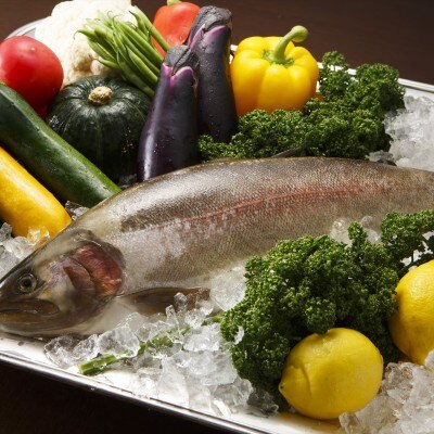 愛知県が全国に誇るブランド魚「絹姫サーモン」<br>【料理・ケーキ】一つ一つこだわり抜いて選んだ、東三河の地元食材の数々