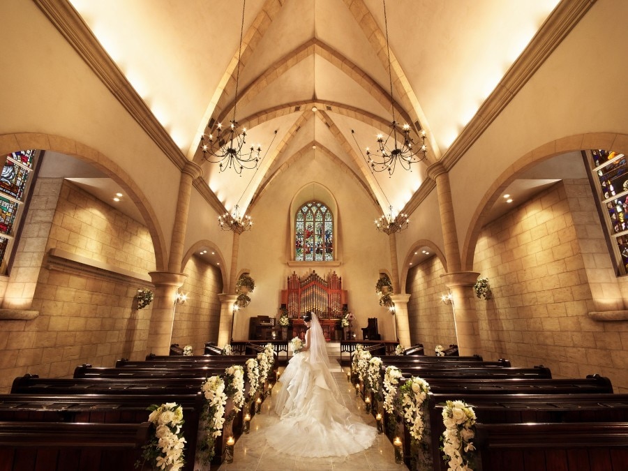 県内屈指のスケールを誇る独立型の大聖堂。その壮麗な雰囲気に心を奪われる花嫁も多数
