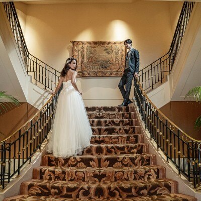 品格漂う大階段は人気撮影スポットの一つ。他にはないドラマチックな花嫁姿を残して<br>【付帯設備】美しい設備もおもてなしに