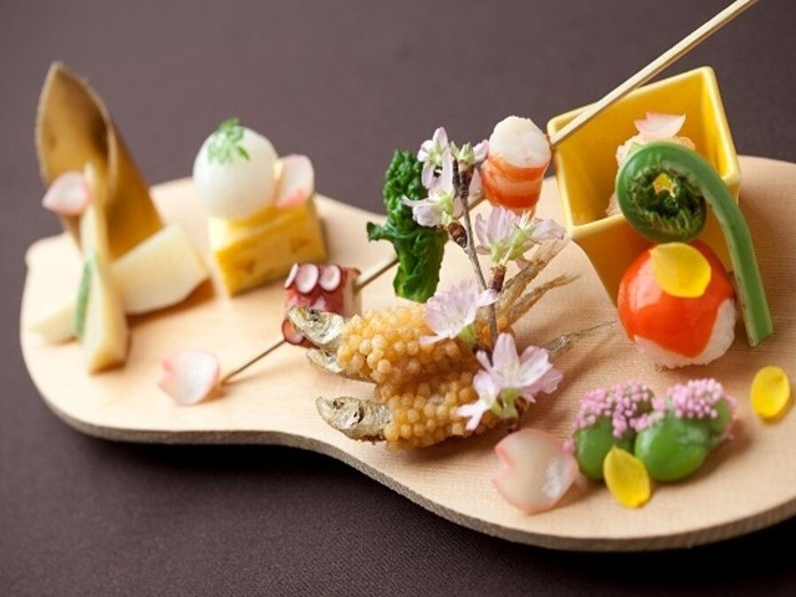 ヒルサイドテラス　料理・ケーキ】日本料理のフォト　（写真12枚）　ビアンカーラ　マイナビウエディング