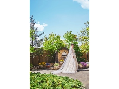 手入れの行き届いた緑美しいガーデンは、純白ドレスの花嫁が映える絶好の撮影スポット