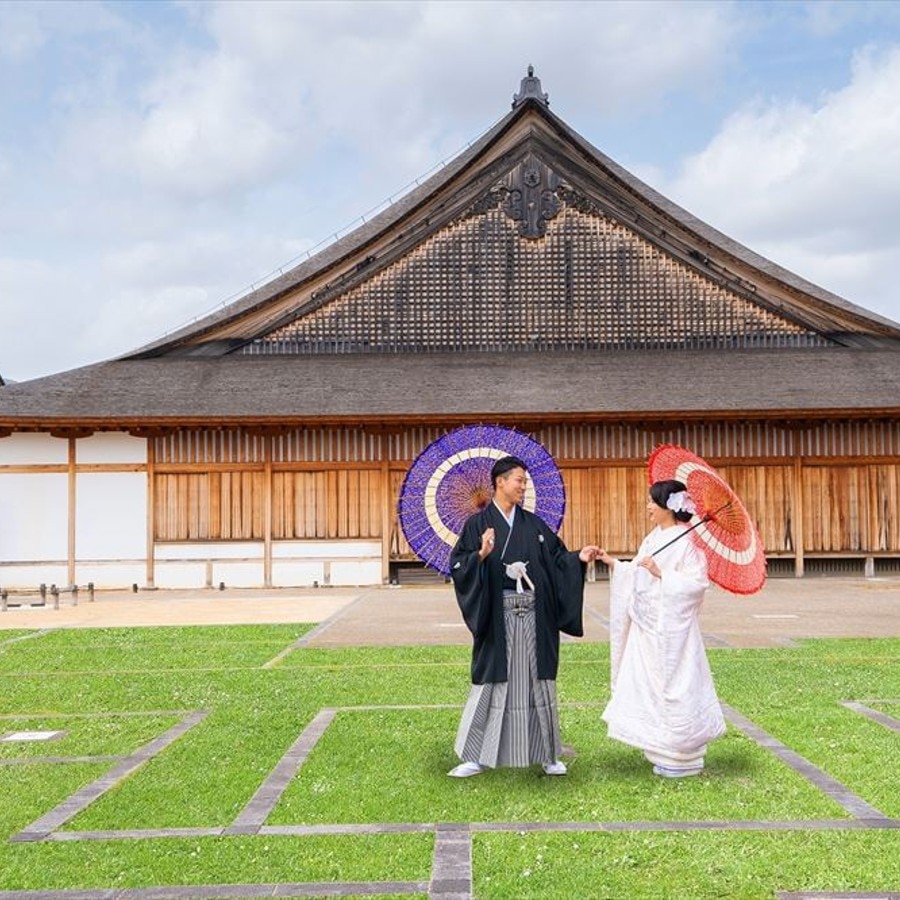 篠山城大書院の大広間で執り行う、昔ながらの婚礼をアレンジした「篠山祝言」も可能