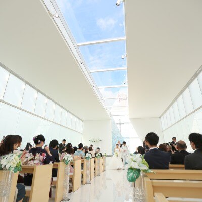 <br>【挙式】空と海と神戸の景色に祝福されるガラスのアクアホール<br><a href='/sp/wedding/people/2187/5037/' class='link2'>この先輩カップルの体験レポートを見る</a>