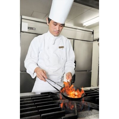 <br>【料理・ケーキ】ホテル厳選食材を使用したフレンチまたは和懐石よりセレクト可能